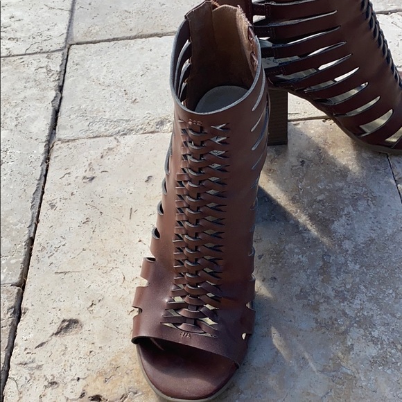 Indigo Road shoes - Picture 3 of 5